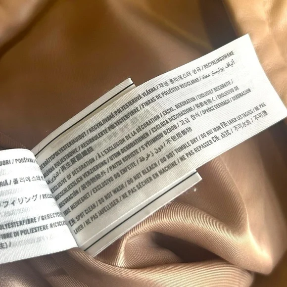 Abercrombie & Fitch Faux Leather Puffer Vest Camel Neutral Size Small - Picture 10 of 10